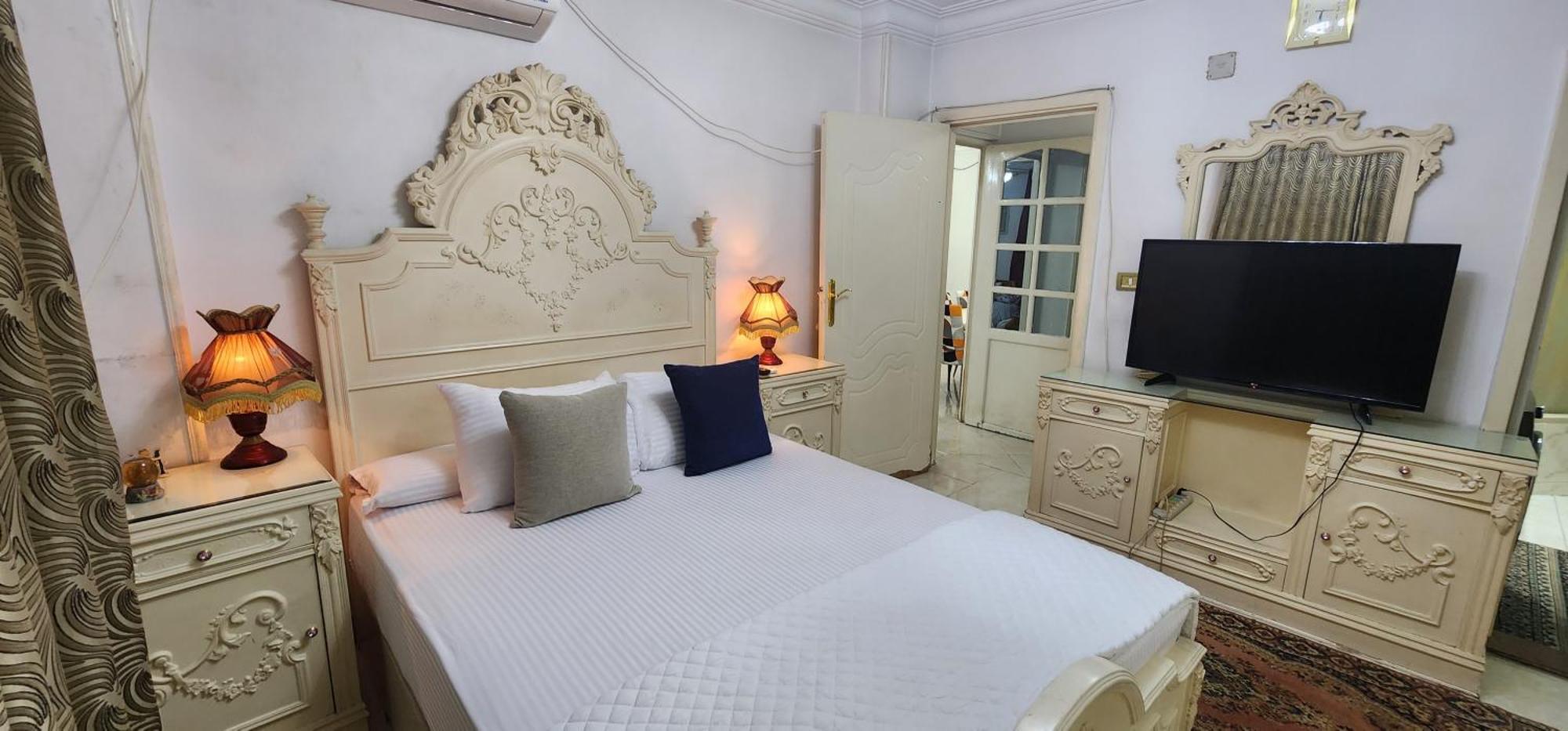 Elegant Apartment In Sheraton Heliopolis Кайро Екстериор снимка